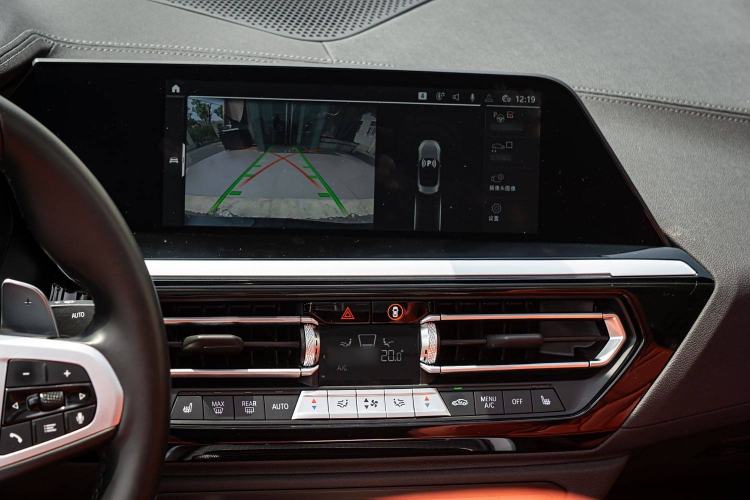 Used BMW Z4 2022 M40i M Sport Performance Edition Interior 2