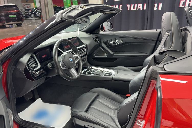 Used BMW Z4 2019 sDrive 25i M Sport Package Interior 1