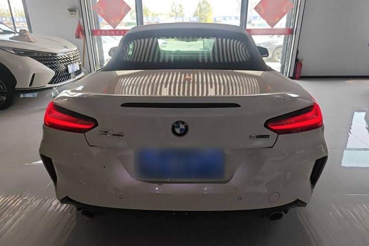 Used BMW Z4 2019 sDrive 25i M Sport Package Exterior 4