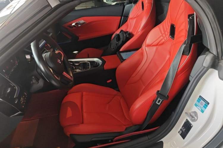 Used BMW Z4 2019 sDrive 25i M Sport Package Interior 4