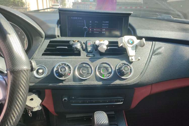 Used BMW Z4 2009 sDrive23i Leading Model Audio And AC Panel