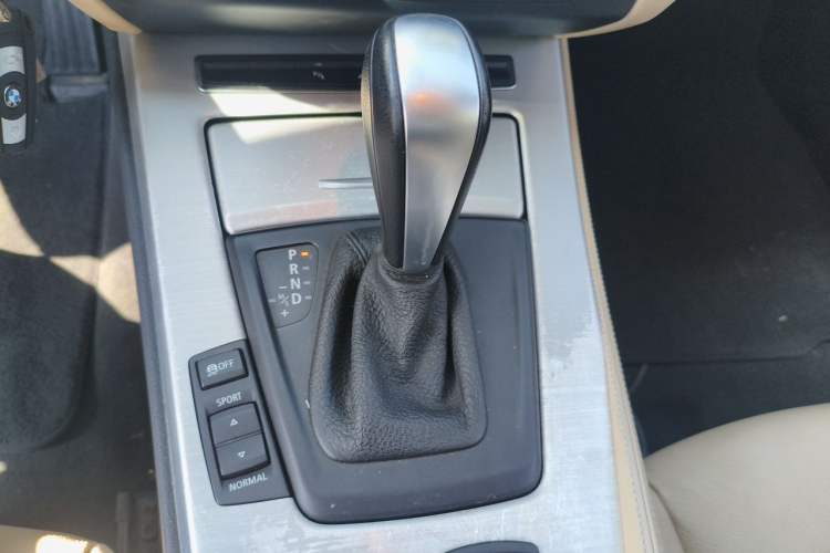 Used BMW Z4 2009 sDrive23i Leading Model Gear Lever