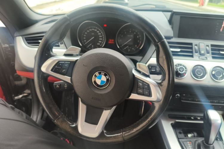Used BMW Z4 2009 sDrive23i Leading Model Steering Wheel