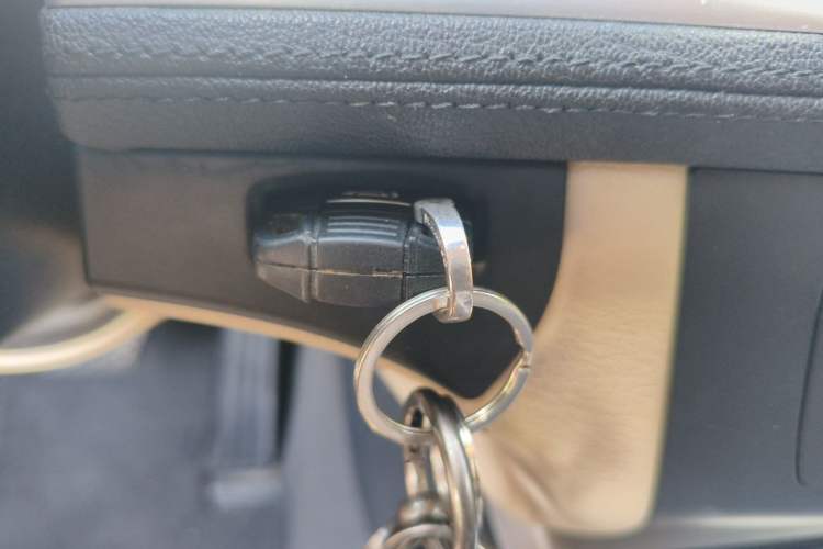 Used BMW Z4 2009 sDrive23i Leading Model Vehicle Key