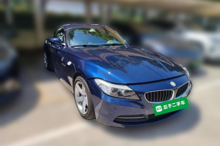 Used BMW Z4 2009 sDrive23i Leading Model Front Right 45 Deg
