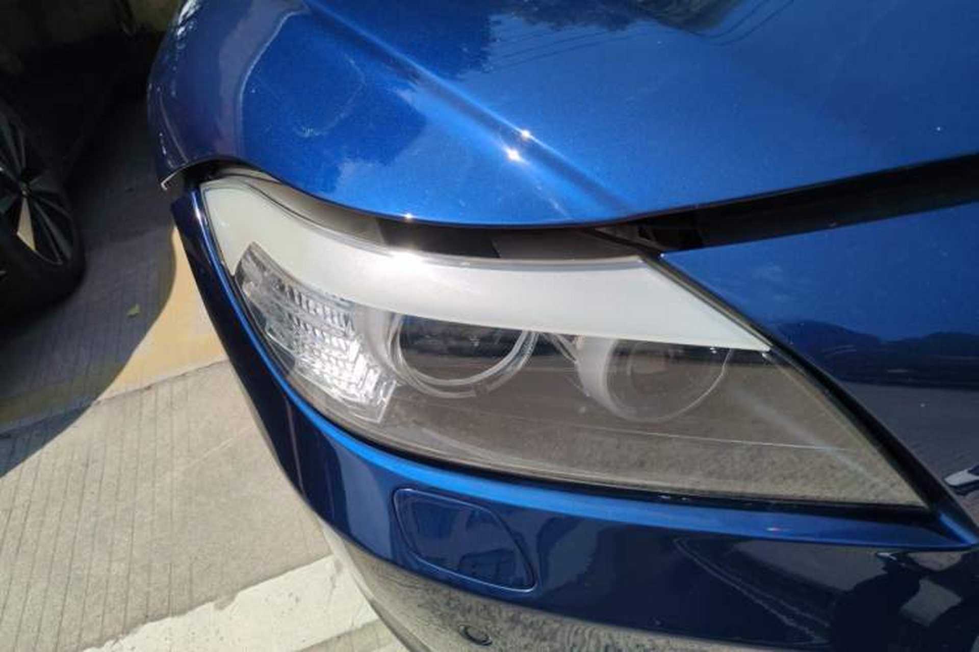 Used BMW Z4 2009 sDrive23i Leading Model Right Front Headlight