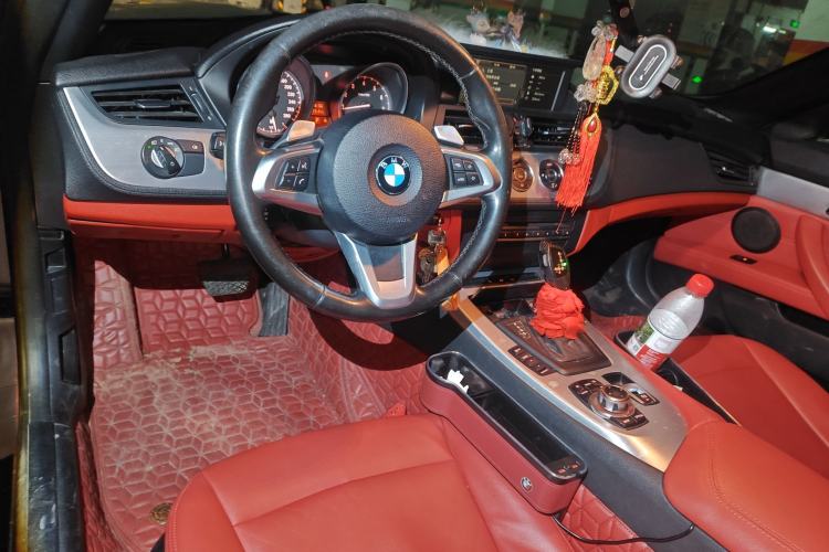 Used BMW Z4 2009 sDrive23i Leading Model Center Console