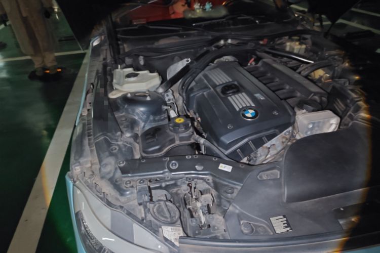 Used BMW Z4 2009 sDrive23i Leading Model Engine Bay Right