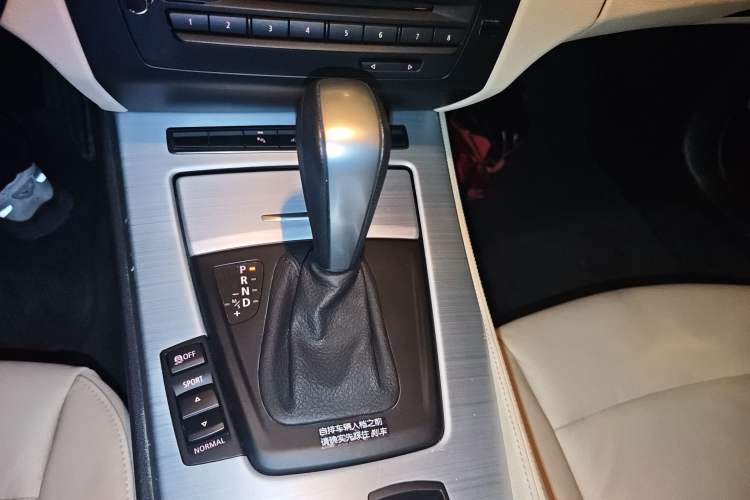 Used BMW Z4 2009 sDrive23i Leading Model Gear Lever