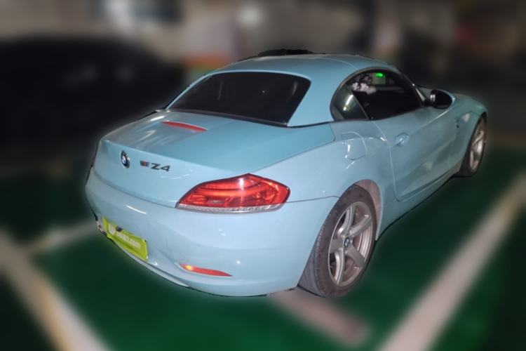Used BMW Z4 2009 sDrive23i Leading Model Rear Right 45 Deg