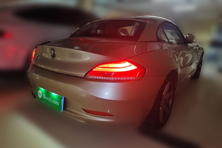 Used BMW Z4 2009 sDrive23i Leading Model Rear Right 45 Deg