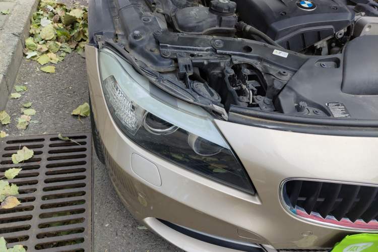 Used BMW Z4 2009 sDrive23i Leading Model Right Front Headlight