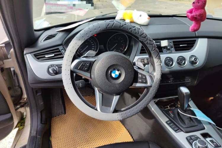 Used BMW Z4 2009 sDrive23i Leading Model Steering Wheel