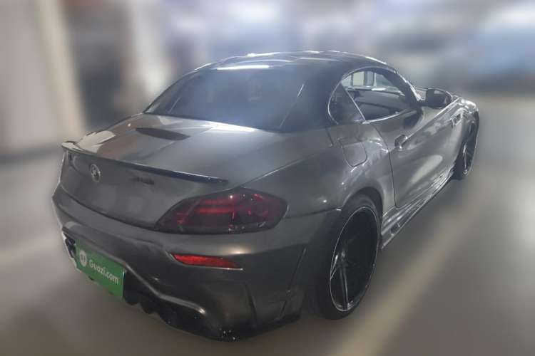 Used BMW Z4 2009 sDrive23i Leading Model Rear Right 45 Deg
