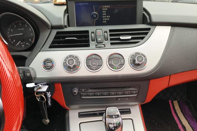 Used BMW Z4 2009 sDrive23i Leading Model Audio And AC Panel