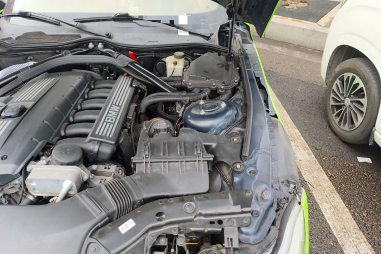 Used BMW Z4 2009 sDrive23i Leading Model Engine Bay Left