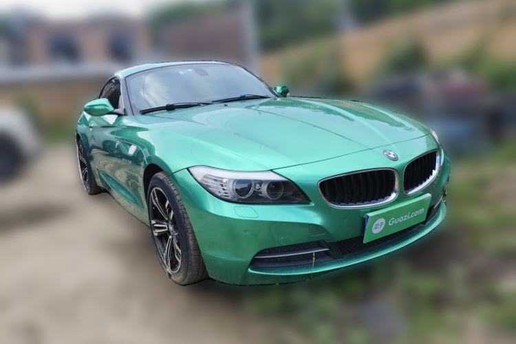Used BMW Z4 2009 sDrive23i Leading Model Front Right 45 Deg