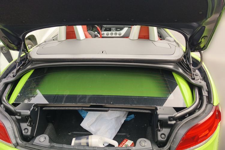 Used BMW Z4 2009 sDrive23i Leading Model Trunk