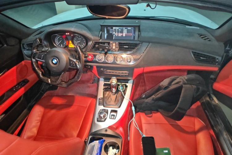 Used BMW Z4 2009 sDrive23i Leading Model Center Console