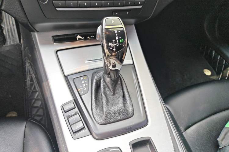 Used BMW Z4 2009 sDrive23i Leading Model Gear Lever
