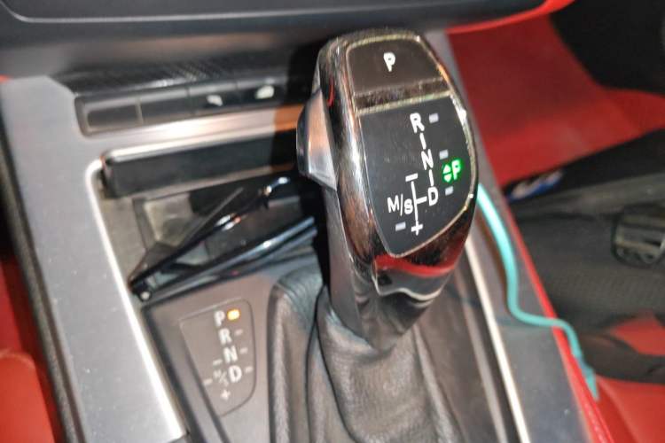 Used BMW Z4 2009 sDrive23i Leading Model Gear Lever