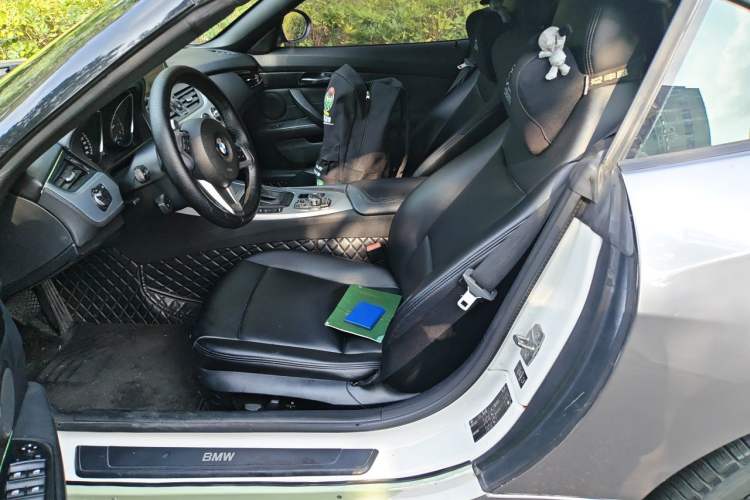Used BMW Z4 2009 sDrive23i Leading Model Left Front Seat