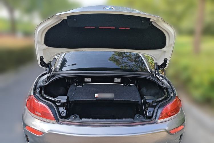 Used BMW Z4 2009 sDrive23i Leading Model Trunk