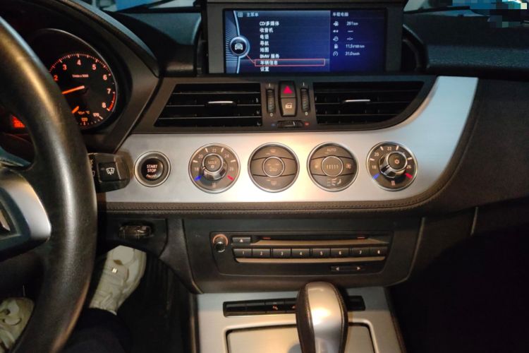 Used BMW Z4 2009 sDrive23i Leading Model Audio And AC Panel