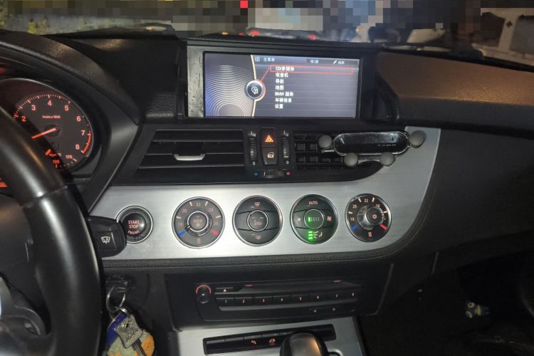 Used BMW Z4 2009 sDrive23i Leading Model Audio And AC Panel