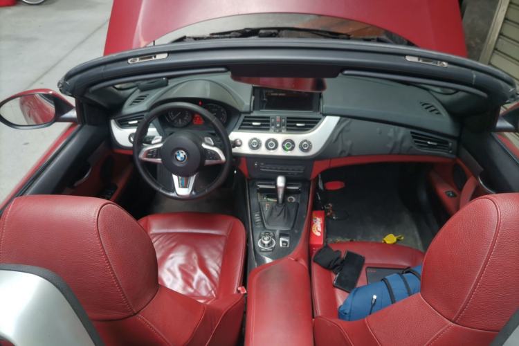 Used BMW Z4 2009 sDrive23i Leading Model Center Console