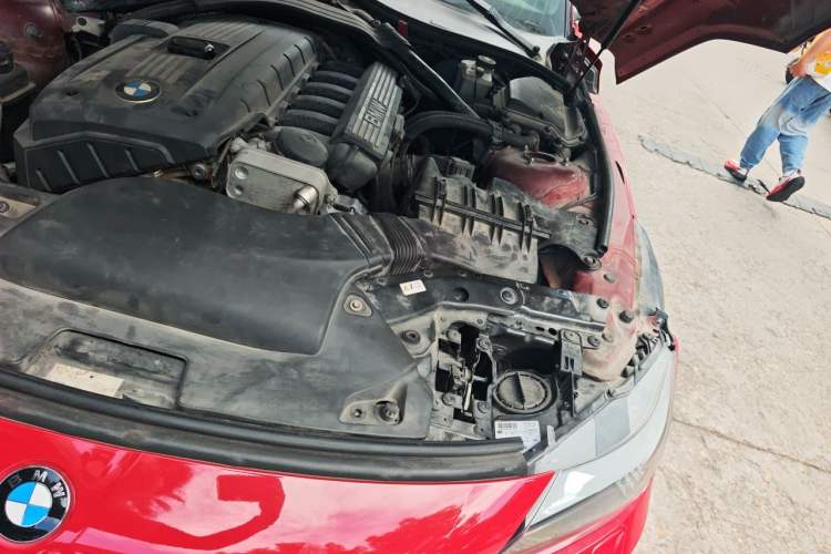Used BMW Z4 2009 sDrive23i Leading Model Engine Bay Left
