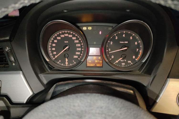 Used BMW Z4 2009 sDrive23i Leading Model Instrument Cluster