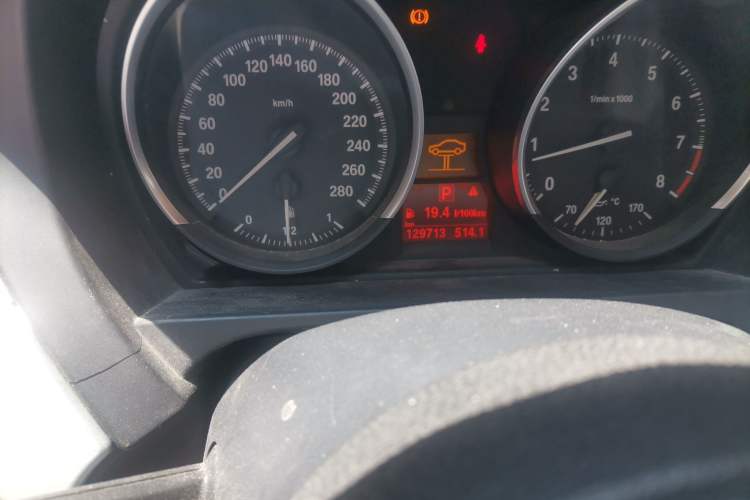 Used BMW Z4 2009 sDrive23i Leading Model Odometer Close Up