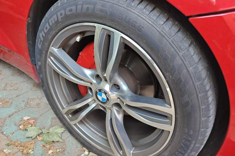 Used BMW Z4 2009 sDrive23i Leading Model Right Front Wheel Hub
