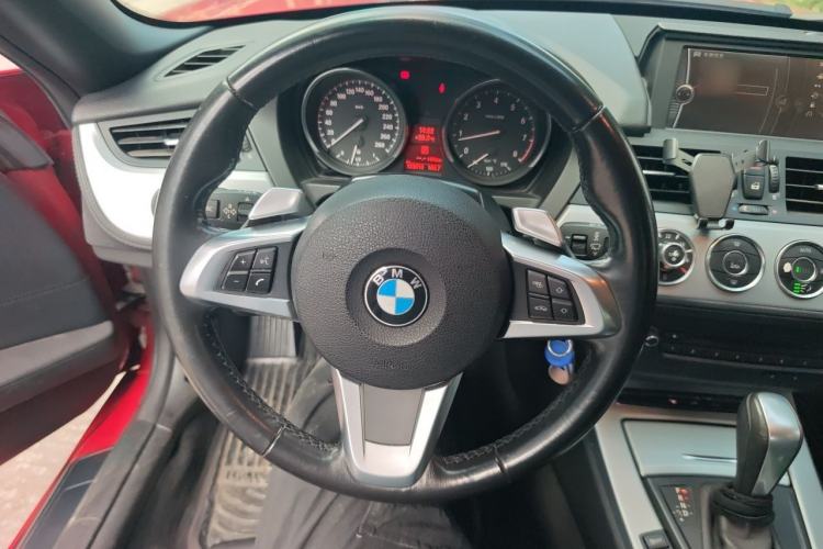 Used BMW Z4 2009 sDrive23i Leading Model Steering Wheel
