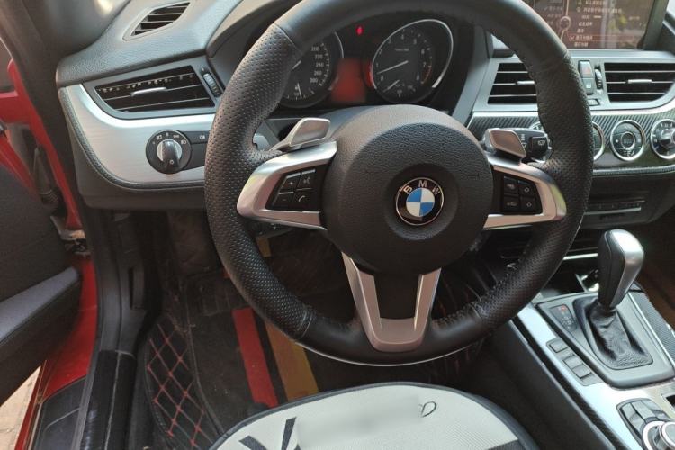 Used BMW Z4 2009 sDrive23i Leading Model Steering Wheel