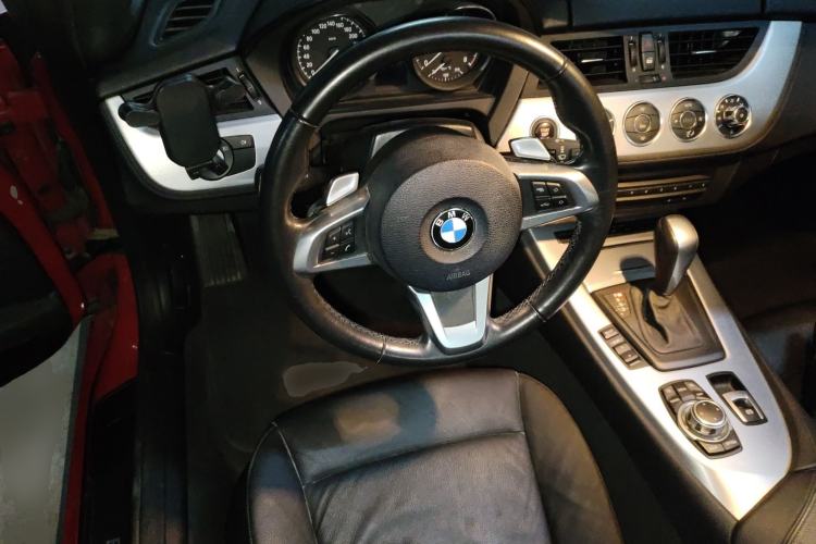 Used BMW Z4 2009 sDrive23i Leading Model Steering Wheel