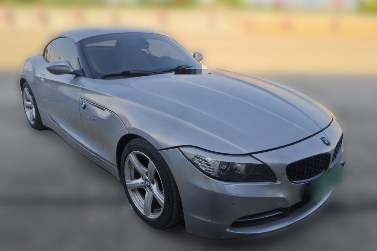 Used BMW Z4 2009 sDrive23i Leading Model Front Right 45 Deg
