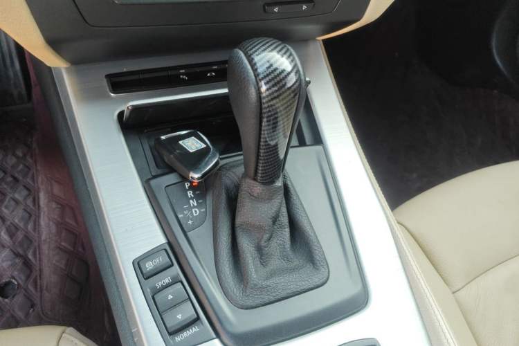 Used BMW Z4 2009 sDrive23i Leading Model Gear Lever