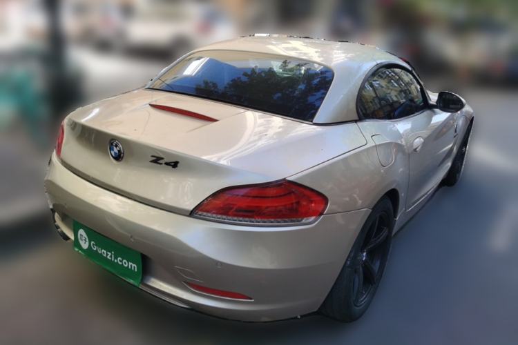 Used BMW Z4 2009 sDrive23i Leading Model Rear Right 45 Deg
