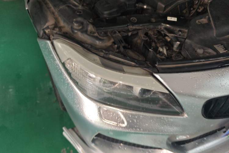 Used BMW Z4 2009 sDrive23i Leading Model Right Front Headlight