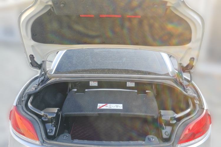 Used BMW Z4 2009 sDrive23i Leading Model Trunk