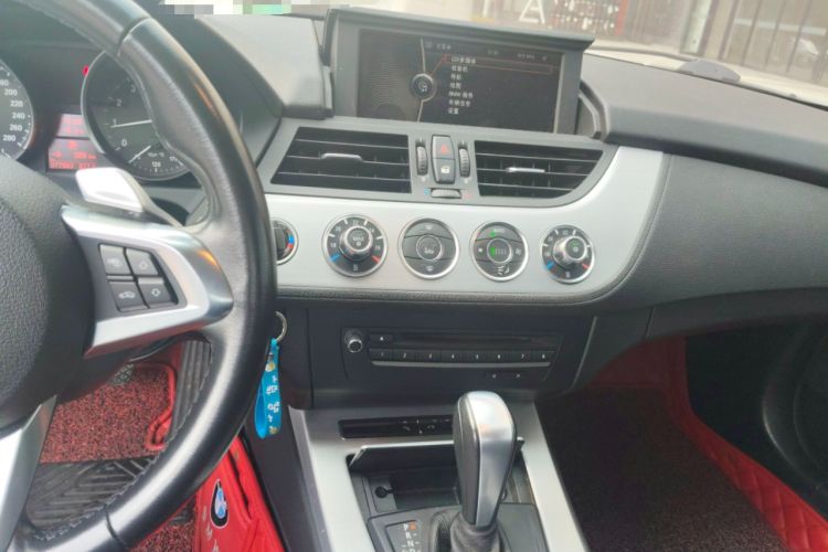 Used BMW Z4 2009 sDrive23i Leading Model Audio And AC Panel