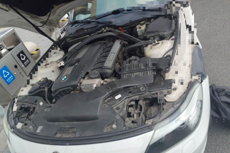 Used BMW Z4 2009 sDrive23i Leading Model Engine Bay Left