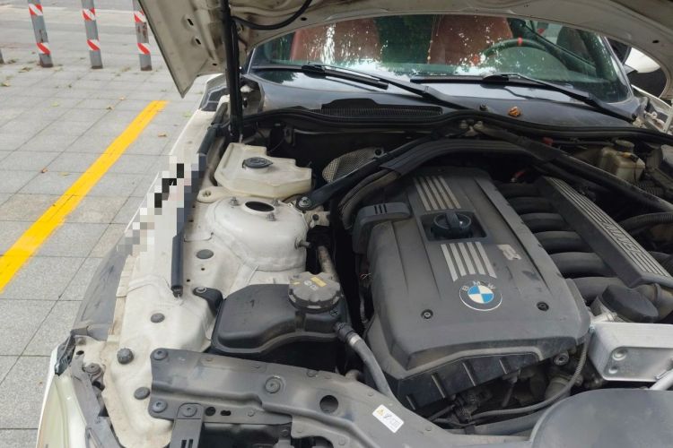 Used BMW Z4 2009 sDrive23i Leading Model Engine Bay Right