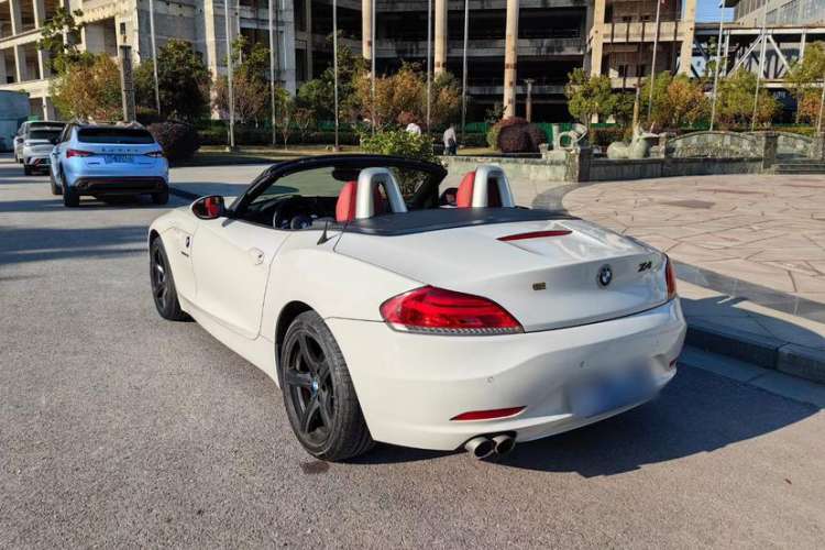 Used BMW Z4 2009 sDrive23i Leading Model Exterior 4