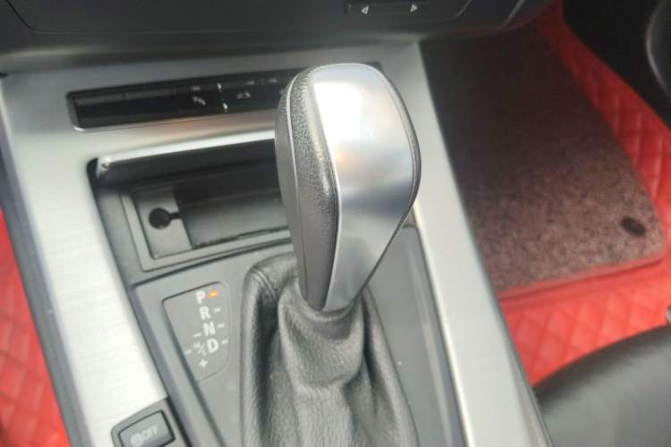 Used BMW Z4 2009 sDrive23i Leading Model Gear Lever