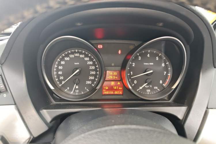 Used BMW Z4 2009 sDrive23i Leading Model Instrument Cluster