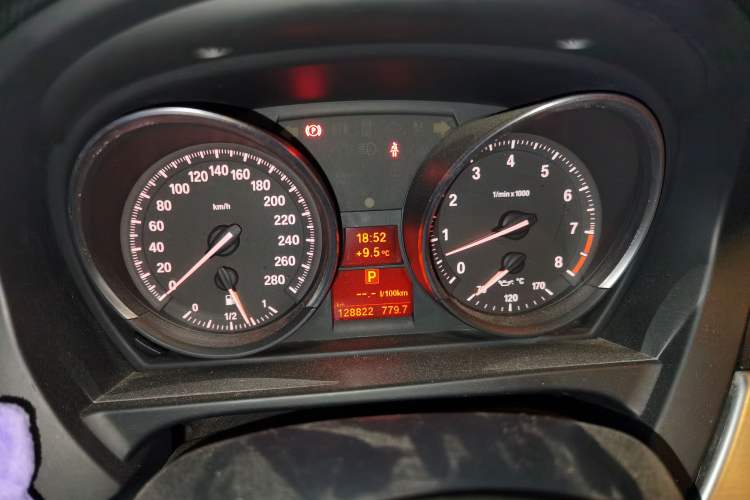 Used BMW Z4 2009 sDrive23i Leading Model Instrument Cluster