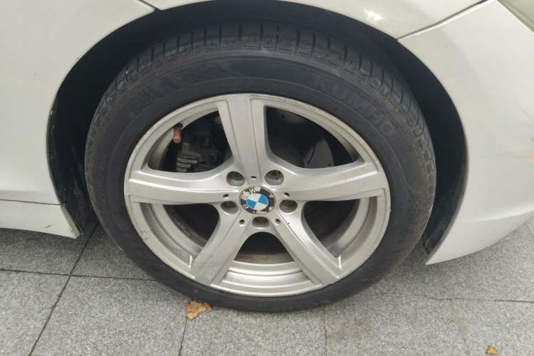 Used BMW Z4 2009 sDrive23i Leading Model Right Front Wheel Hub